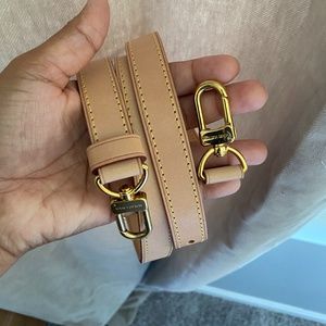 Auntehtic Louis Vuitton Bandouliere Shoulder Leather Strap
